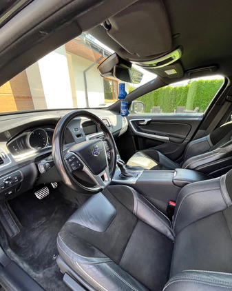 Volvo V60 cena 57700 przebieg: 238000, rok produkcji 2018 z Dąbie małe 22